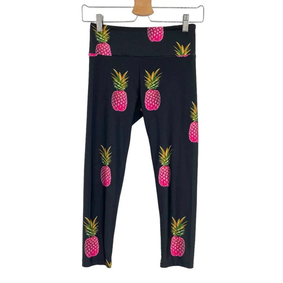 Goldsheep Black Pink Pineapple Print Cropped Leggings Size Small - Picture 1 of 6